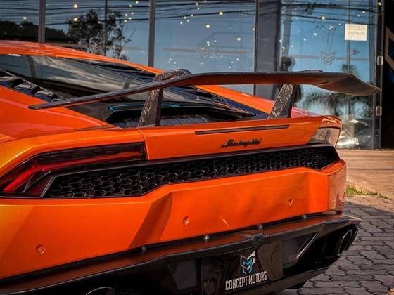 LAMBORGHINI HURACÁN 5.2 V10 GASOLINA LP 610-4 LDF LAMBORGHINI HURACÁN 5.2 V10 GASOLINA LP 610-4 LDF